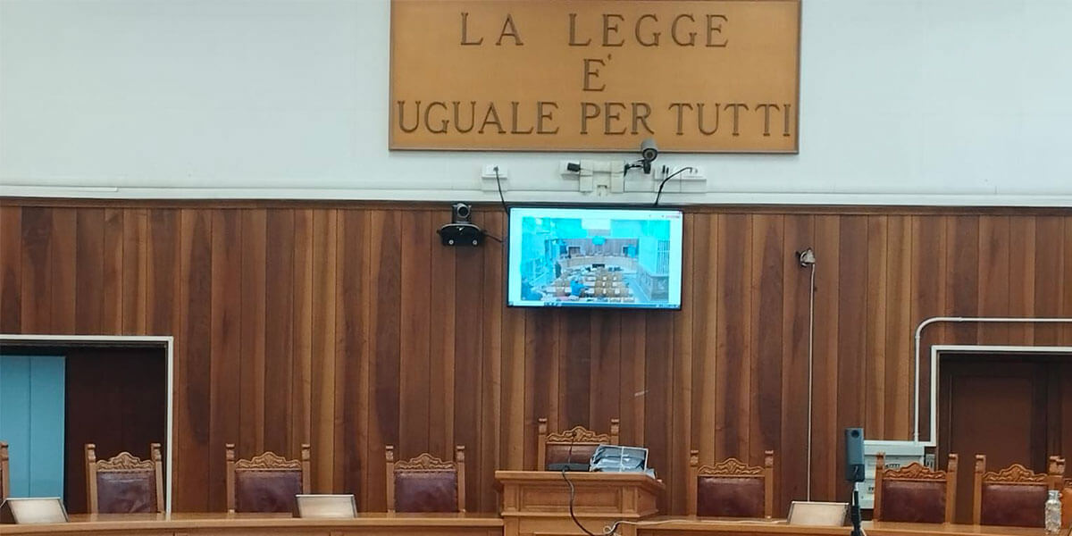 Foto tribunale La Legge è Uguale per Tutti