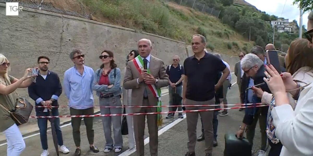 Cosenza, riaperto al traffico Corso Vittorio Emanuele sindaco di Cosenza Franz Caruso