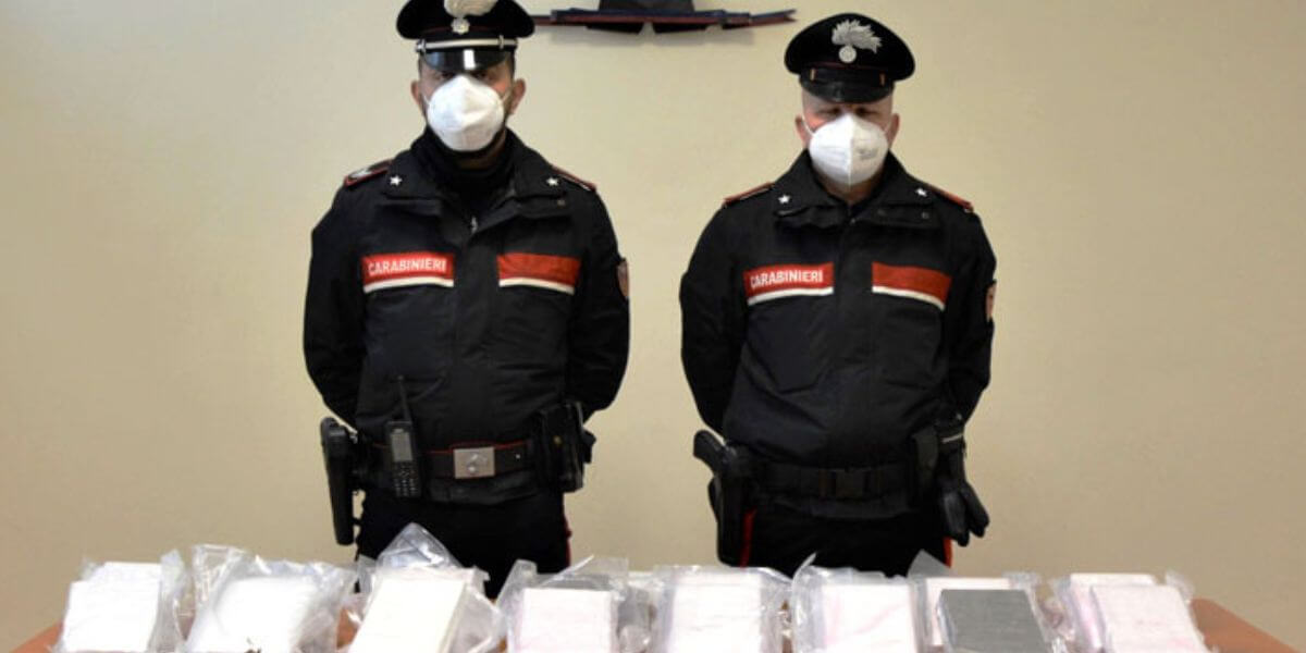 Carabinieri sequestro di cocaina
