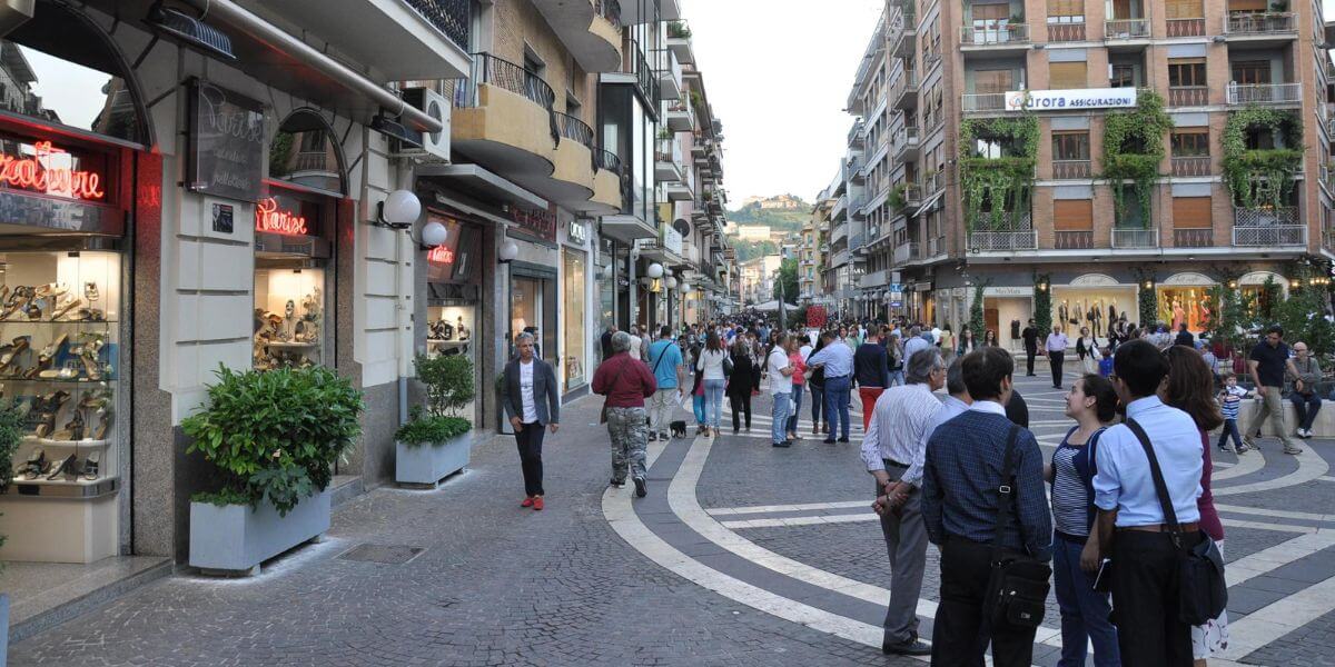 Cosenza centro inizio di Corso Mazzini