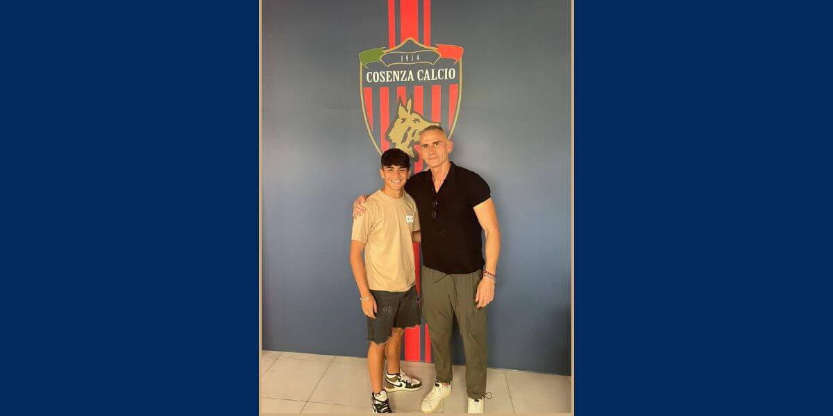Lucio Boito firma con le giovanili del Cosenza. In questa foto insieme a Sergio Mezzina.