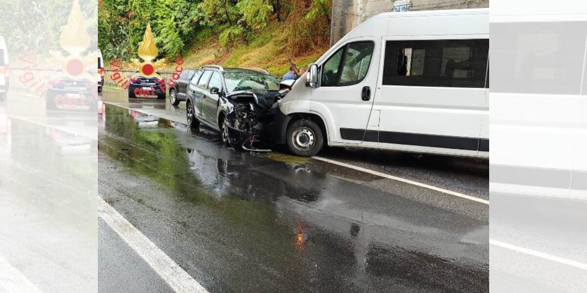 Incidente stradale a Belvedere Marittimo: cinque feriti