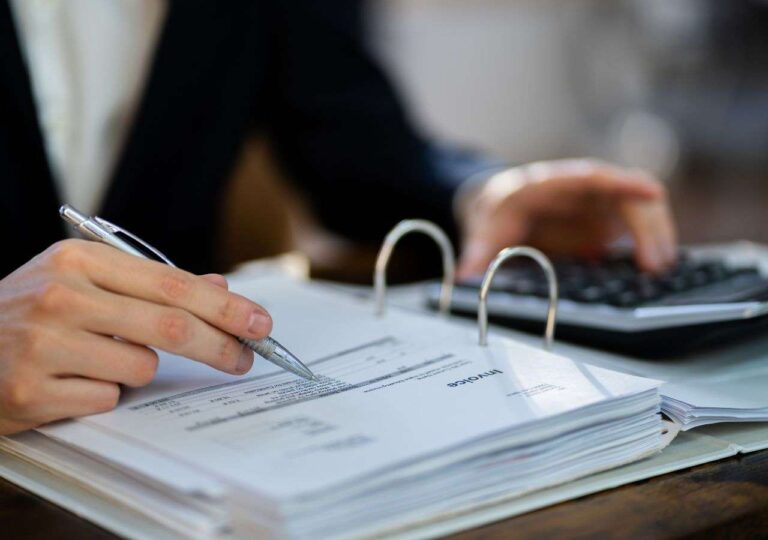 Rottamazione cartelle 2025: stop alle maxi-rate, paghi tutto in 10 anni